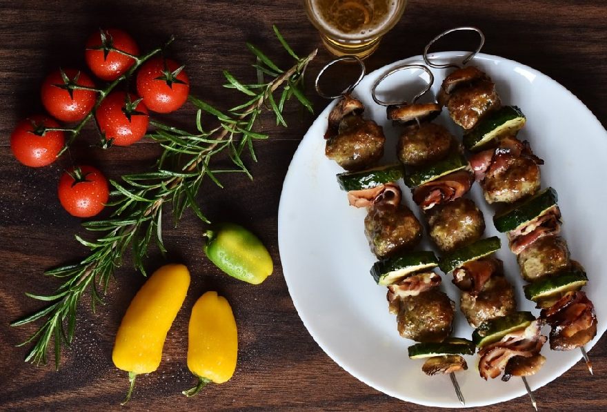 Imbiss Kebab House Kurtulan in Hamburg mit leckeren Döner und türkisches Essen und viele Spezialitäten